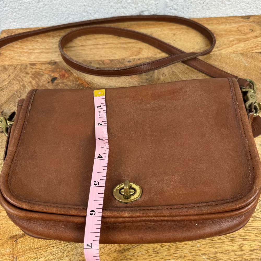 Vintage Coach 9755 Pocket Purse Crossbody Bag British Tan Leather USA - Picture 13 of 13